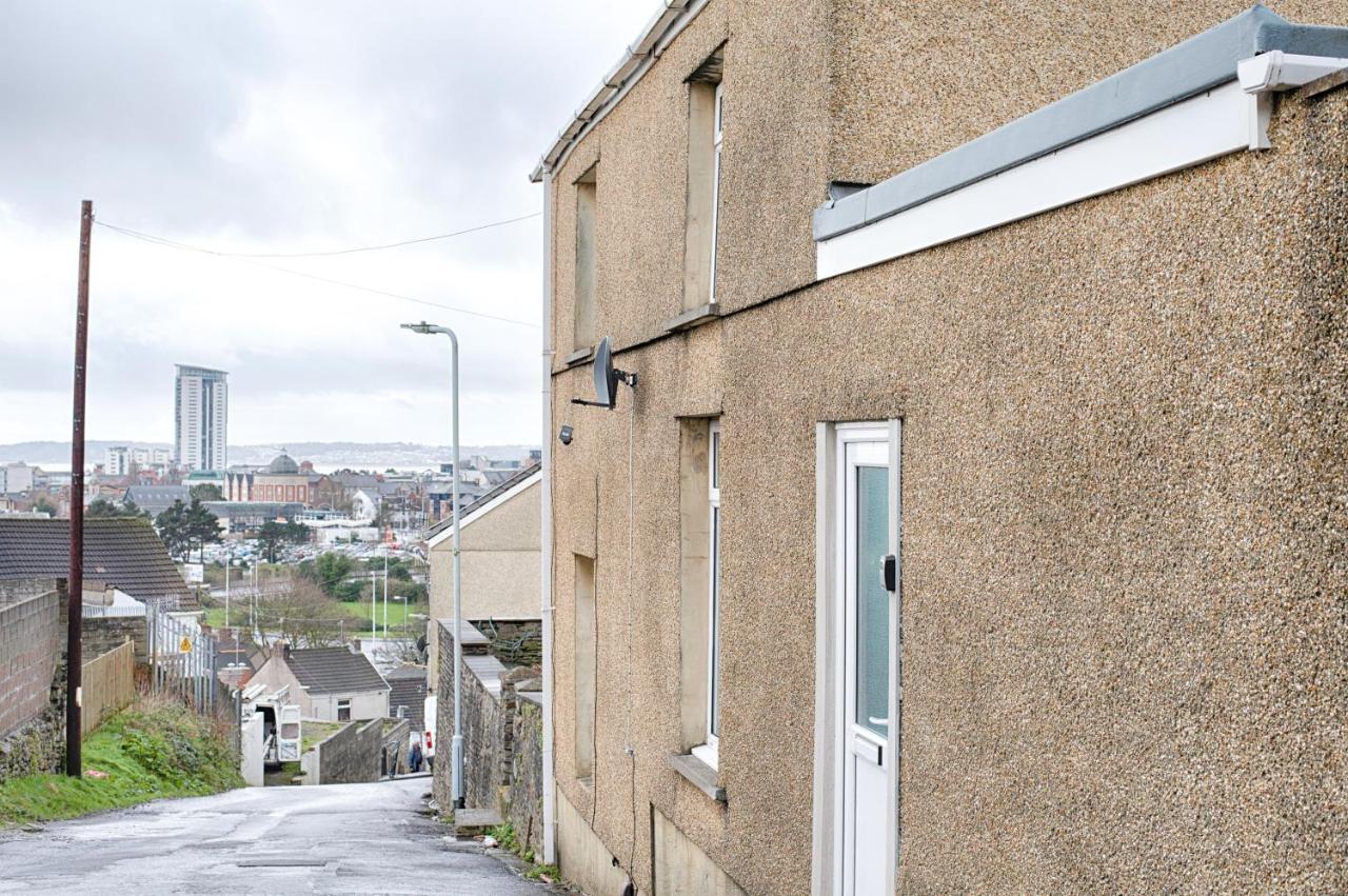 Parking, Smart Tv'S In All Rooms, Central Location Swansea Luaran gambar