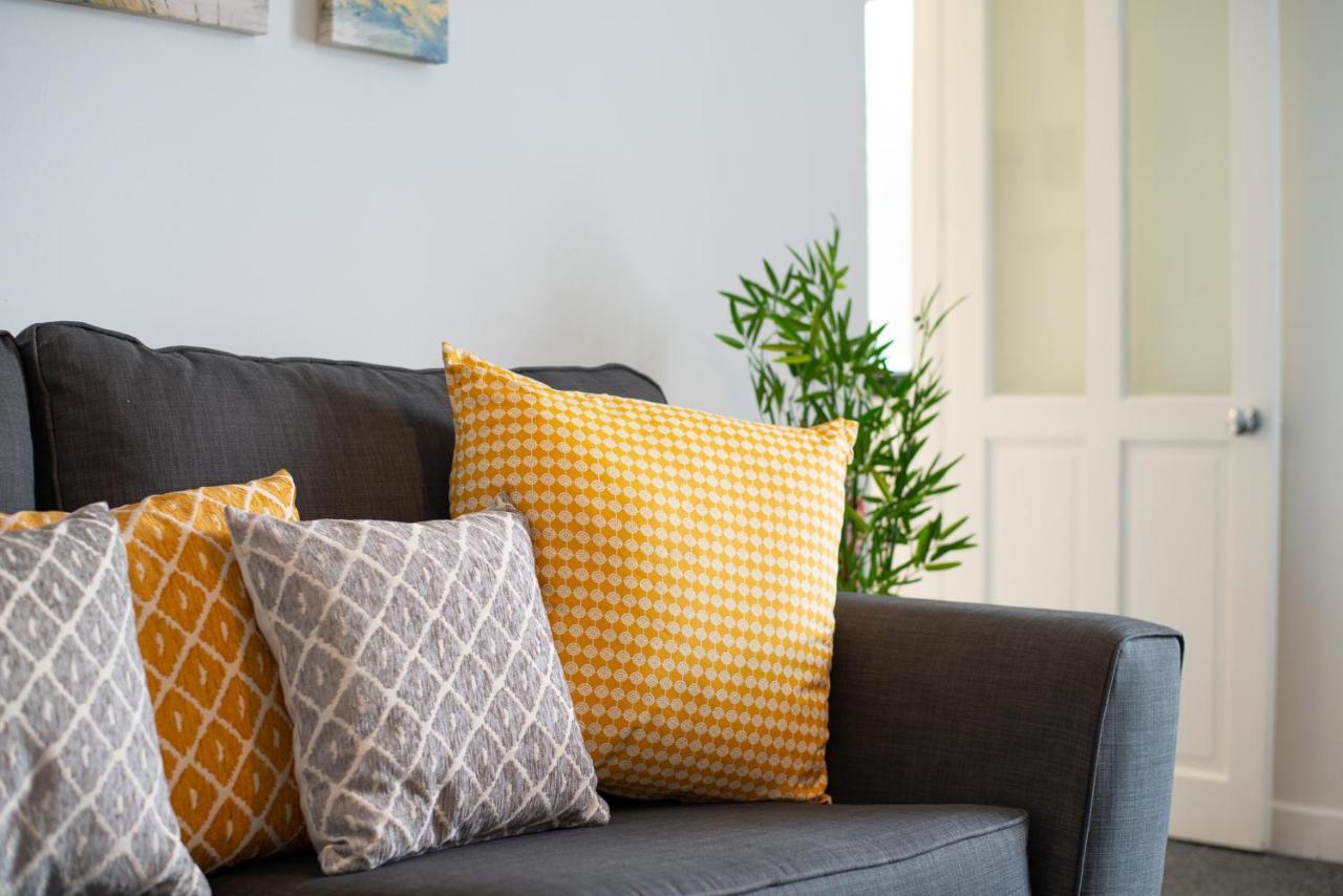 Parking, Smart Tv'S In All Rooms, Central Location Swansea Luaran gambar
